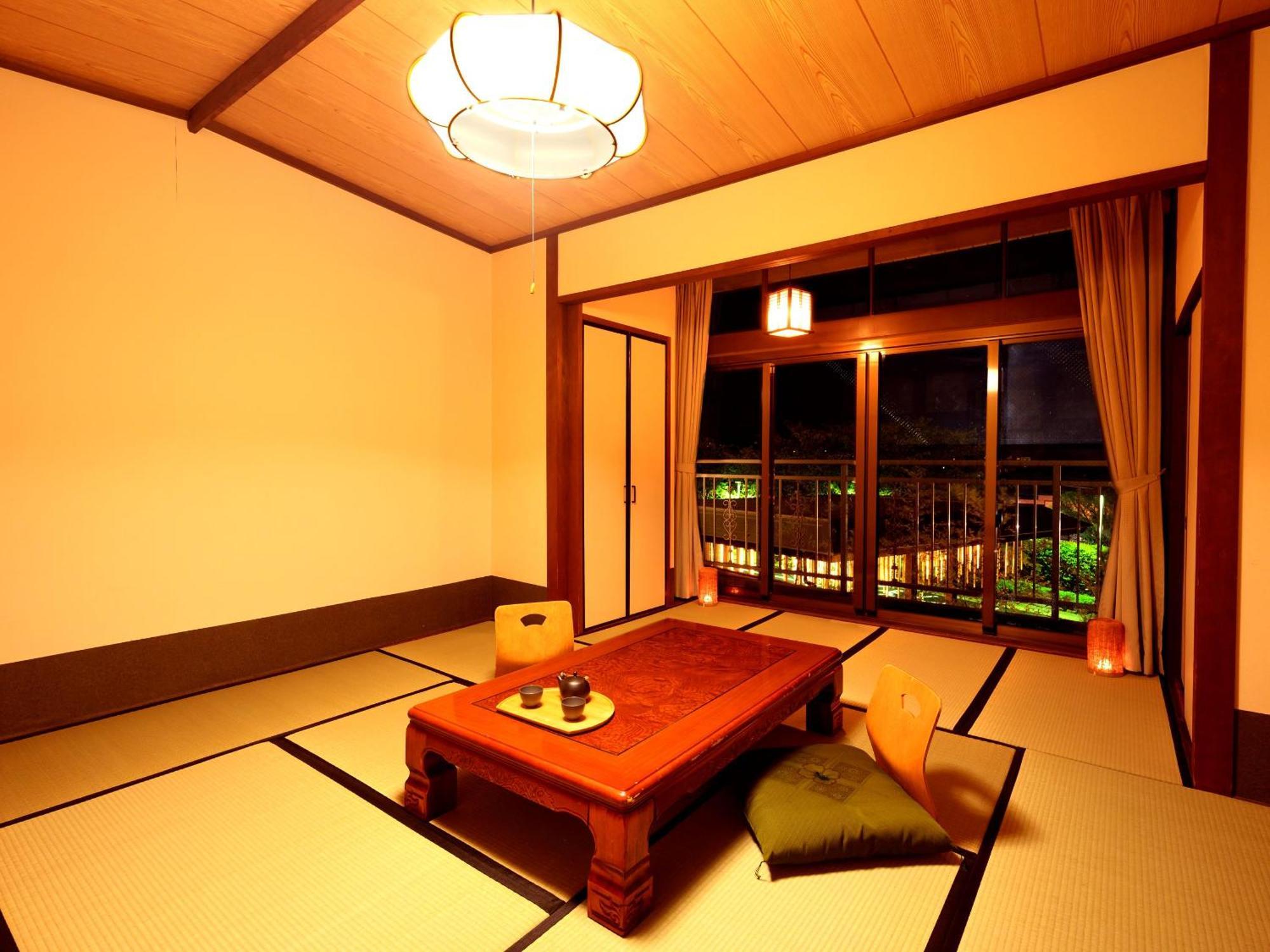 Ooedo Onsen Monogatari Premium Hotel Fugetsu Beppu Quarto foto