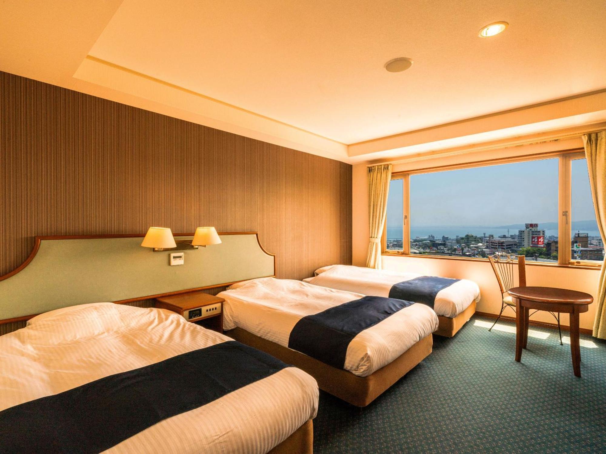 Ooedo Onsen Monogatari Premium Hotel Fugetsu Beppu Quarto foto