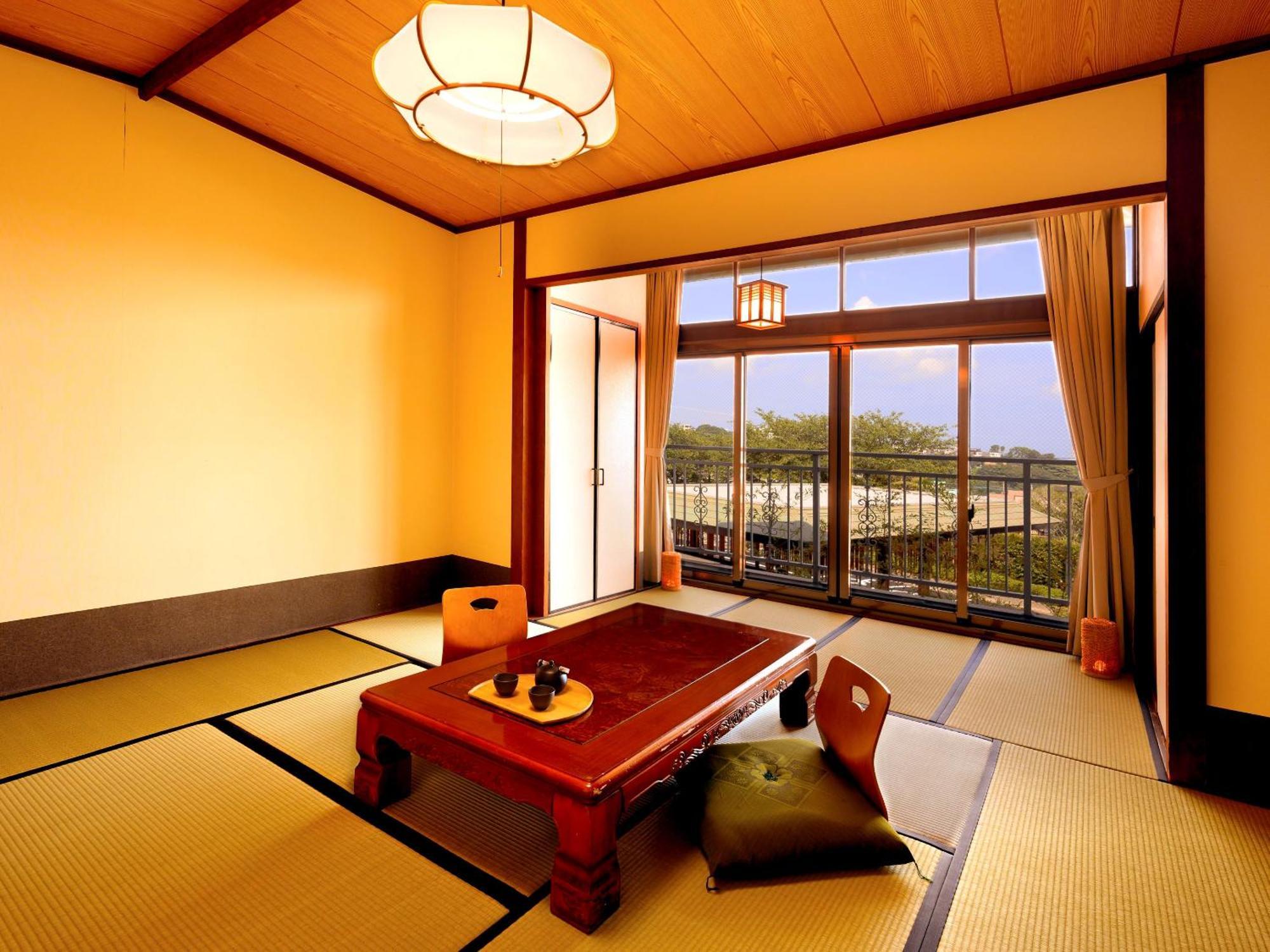 Ooedo Onsen Monogatari Premium Hotel Fugetsu Beppu Quarto foto